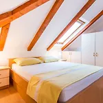 Kirigin Appartement *