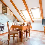 Kirigin Appartement *